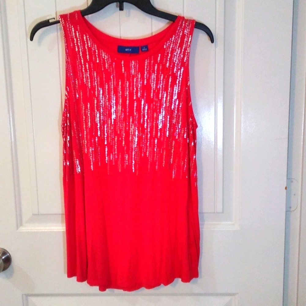 APT 9 women's sleeves top